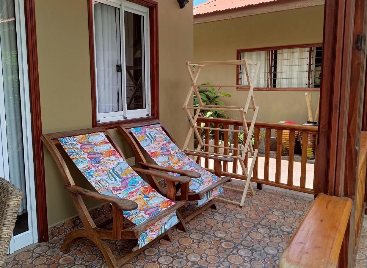 Апартаменти Badamier Self-Catering Ла-Діг Екстер'єр фото